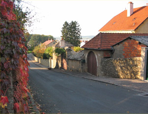 Rue de la commune de Navenne en Haute-Sane