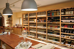 Magasin de la distillerie Devoille